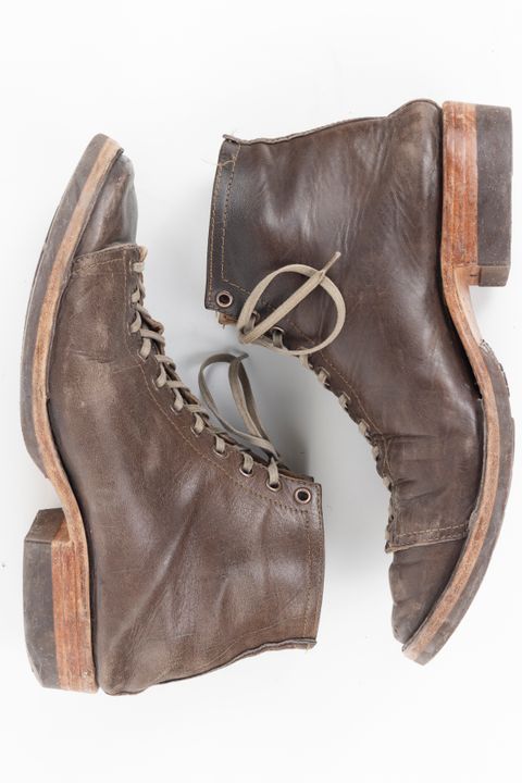 Photo by montyberns on January 3, 2026 of the House Of Berns Grip in Horween Esspresso Vermont DHF.