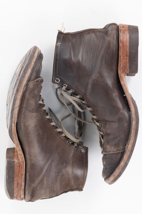 Photo by montyberns on March 3, 2026 of the House Of Berns Grip in Horween Esspresso Vermont DHF.