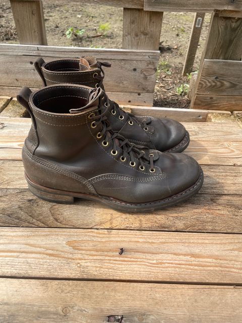 Photo by Mikejones100 on March 5, 2023 of the White's Unlisted Model in Horween Olive Waxed Flesh.