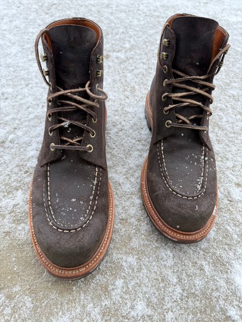 Photo by DMSR64 on January 4, 2025 of the Grant Stone Brass Boot in C.F. Stead Earth Waxy Commander Suede.
