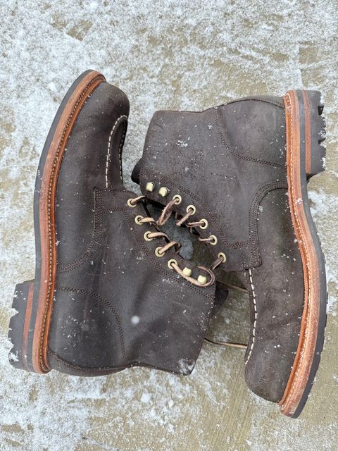 Photo by DMSR64 on January 4, 2025 of the Grant Stone Brass Boot in C.F. Stead Earth Waxy Commander Suede.