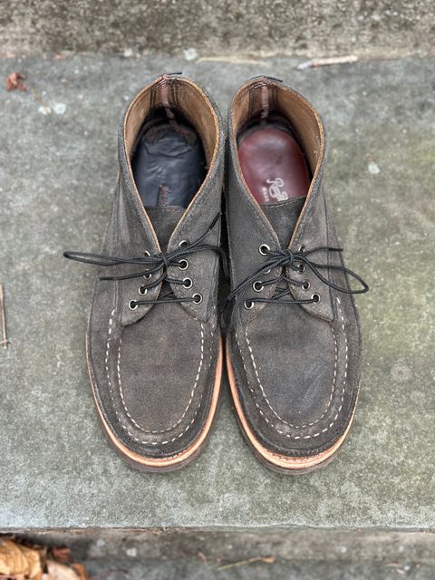 Photo by stitchdown on December 5, 2025 of the Russell Moccasin Co. Sporting Clays Chukka in Horween Marine Field Roughout.