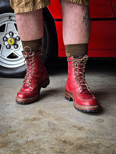Photo by Akslavelabor on May 19, 2026 of the Nicks Custom Moc Toes in Horween Cavalier "London Bus Red" & Seidel Green Softy Buffalo.