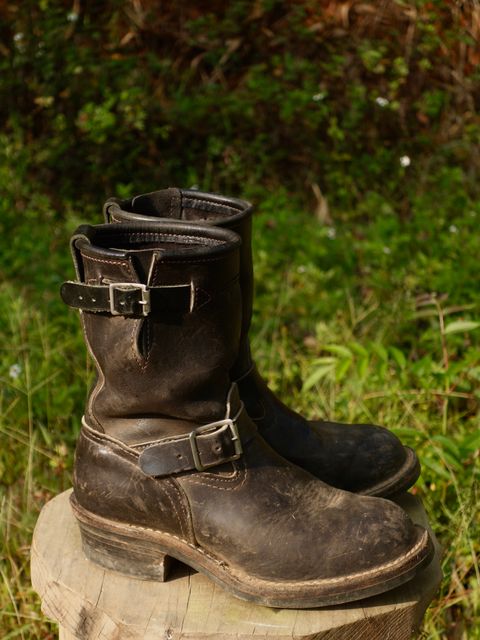 Photo by luutruc07 on April 3, 2023 of the Wesco Boss Engineer Boot in Unlisted Leather.