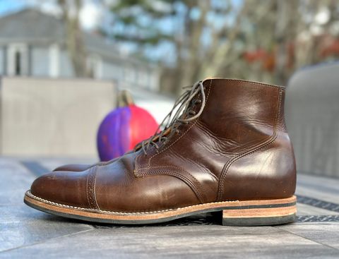 Photo by mattmcmhn on November 5, 2022 of the Viberg Service Boot BCT in Guidi Olive Calf.