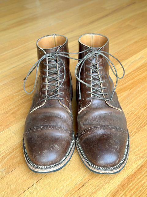 Photo by mattmcmhn on December 5, 2022 of the Viberg Service Boot BCT in Guidi Olive Calf.