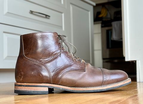 Photo by mattmcmhn on December 5, 2022 of the Viberg Service Boot BCT in Guidi Olive Calf.