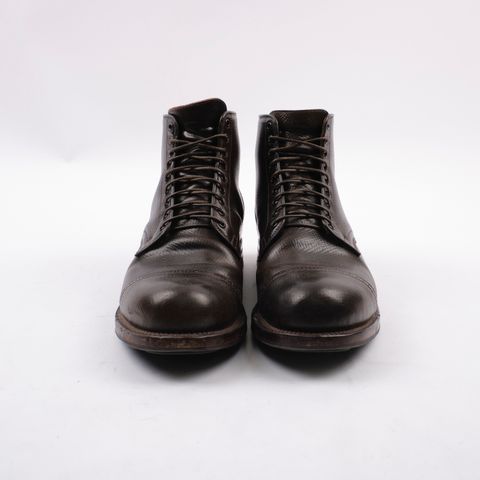 Photo by inthosejawnz on December 3, 2024 of the Viberg Service Boot BCT in Horween Cognac Shell Boxboard.