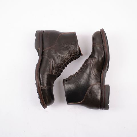 Photo by inthosejawnz on December 3, 2024 of the Viberg Service Boot BCT in Horween Cognac Shell Boxboard.