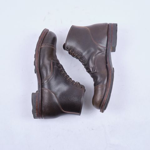Photo by inthosejawnz on February 5, 2025 of the Viberg Service Boot BCT in Horween Cognac Shell Boxboard.