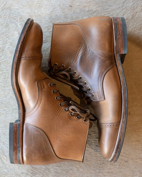 Photo by inthosejawnz on December 5, 2022 of the Viberg Service Boot BCT in Horween Bourbon Horsebutt.