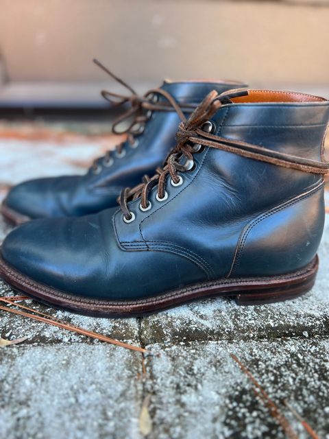 Photo by almalik1226 on January 5, 2024 of the Grant Stone Diesel Boot in Horween Navy Chromexcel.