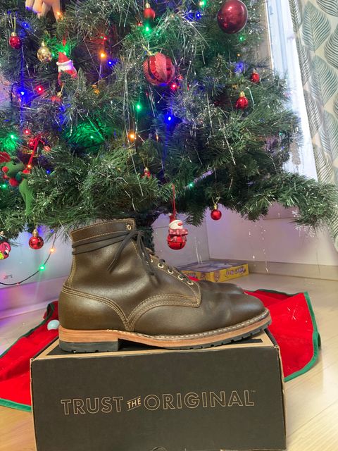 Photo by eggieman on December 5, 2023 of the White's MP-Sherman Plain Toe in Horween Olive Waxed Flesh.