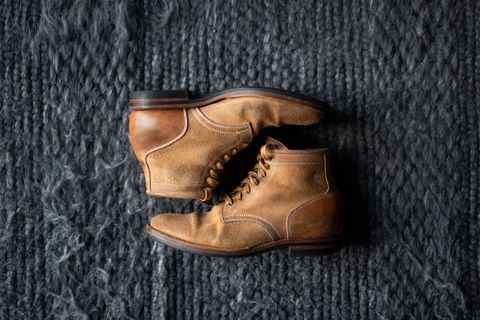 Photo by ccasenhiser on April 5, 2024 of the Flame Panda Service Boot in Natural Roughout Horsebutt.