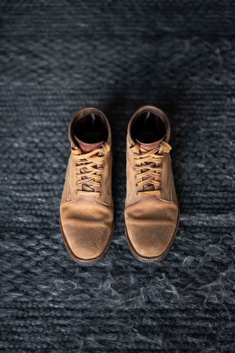 Photo by ccasenhiser on April 5, 2024 of the Flame Panda Service Boot in Natural Roughout Horsebutt.
