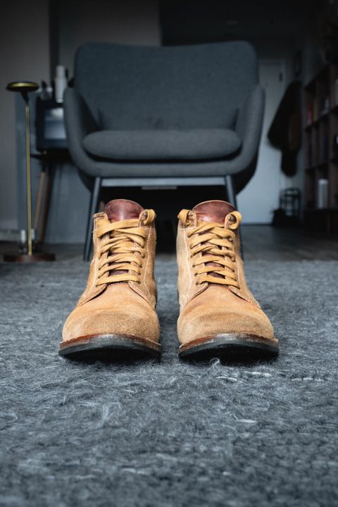 Photo by ccasenhiser on April 5, 2024 of the Flame Panda Service Boot in Natural Roughout Horsebutt.
