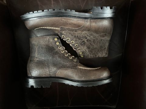 Photo by Ohmayer on October 1, 2024 of the Grant Stone Brass Boot in CF Stead Black Waxed Deerhide.