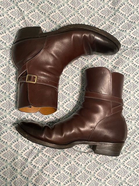 Photo by harshhappens on February 1, 2023 of the Clinch Jodhpur Boots in Brown French Calfskin.
