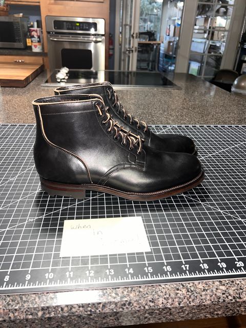 Photo by TheHobbyCobbler on November 1, 2024 of the Viberg Service Boot in Maryam Black Horsebutt.