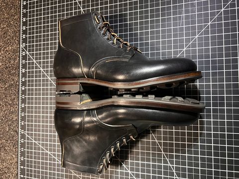 Photo by TheHobbyCobbler on November 1, 2024 of the Viberg Service Boot in Maryam Black Horsebutt.