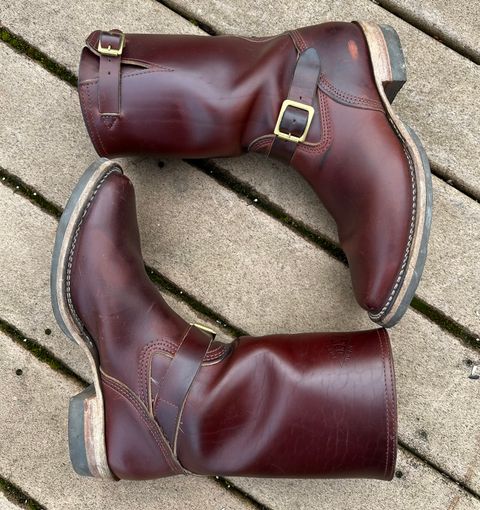 Photo by twg7 on March 2, 2023 of the Wesco Mister Lou in Horween Umber Chromexcel.