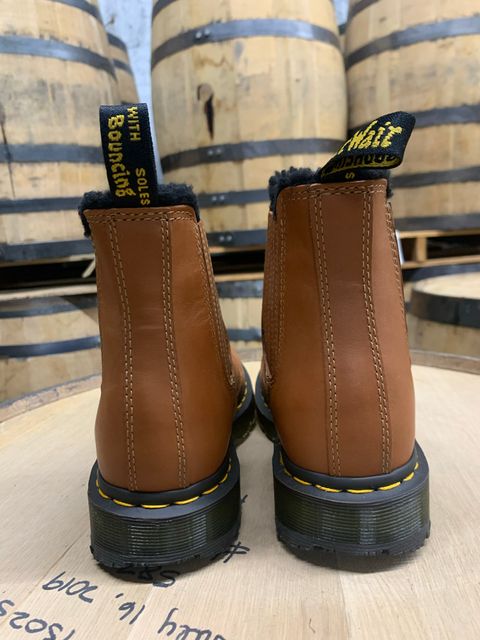 Photo by graceayano on October 3, 2022 of the Dr. Martens 2976 DM's Wintergrip Chelsea Boots in Tan Blizzard WP.