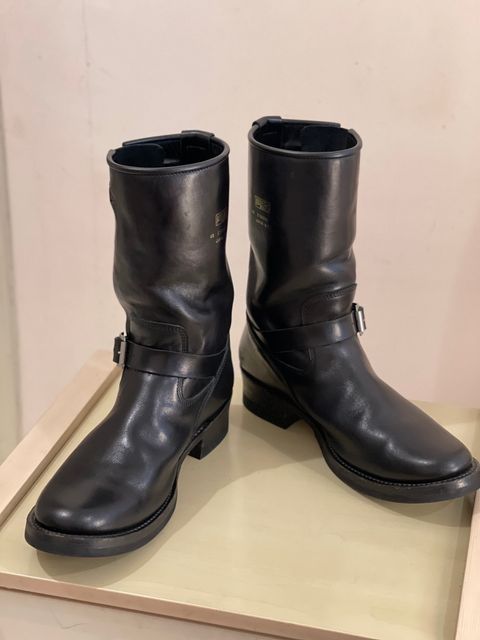 Photo by TY on December 1, 2023 of the Addict Boots AB-01 Engineer Boots in Black Dye-Finished Horsehide.