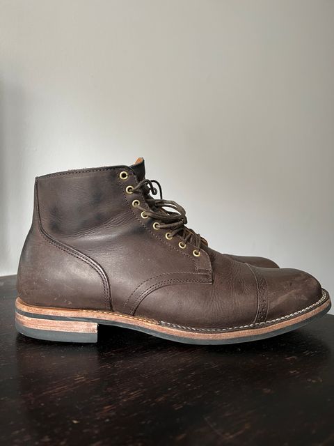 Photo by Marcel_K on January 3, 2023 of the Viberg Service Boot BCT in Maryam 1071 Port Vitello Calf Nubuck.