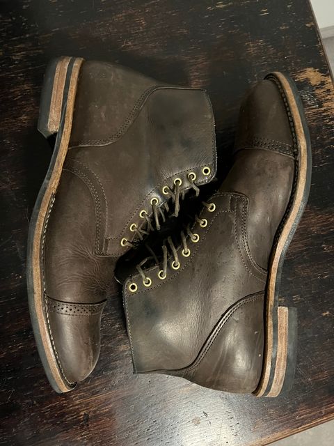 Photo by Marcel_K on February 3, 2023 of the Viberg Service Boot BCT in Maryam 1071 Port Vitello Calf Nubuck.