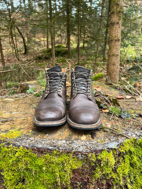 Photo by Marcel_K on April 2, 2023 of the Viberg Service Boot BCT in Maryam 1071 Port Vitello Calf Nubuck.