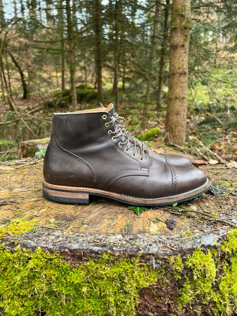Photo by Marcel_K on April 2, 2023 of the Viberg Service Boot BCT in Maryam 1071 Port Vitello Calf Nubuck.