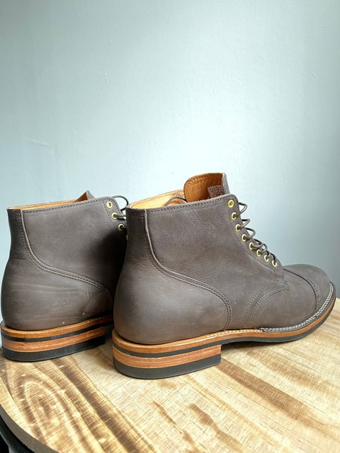 Photo by Marcel_K on October 1, 2022 of the Viberg Service Boot BCT in Maryam 1071 Port Vitello Calf Nubuck.