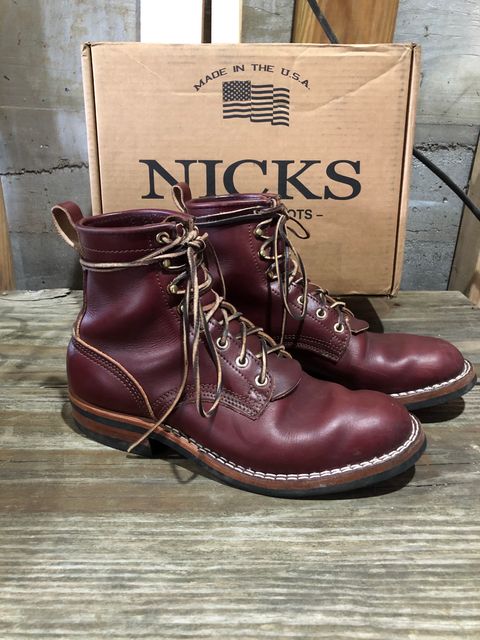 Photo by dj1989 on January 5, 2024 of the Nicks x Parkhurst V1 in Wickett & Craig Burgundy English Bridle.