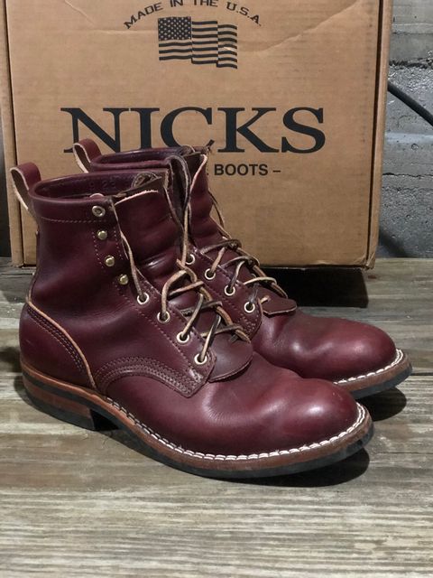 Photo by dj1989 on March 5, 2024 of the Nicks x Parkhurst V1 in Wickett & Craig Burgundy English Bridle.