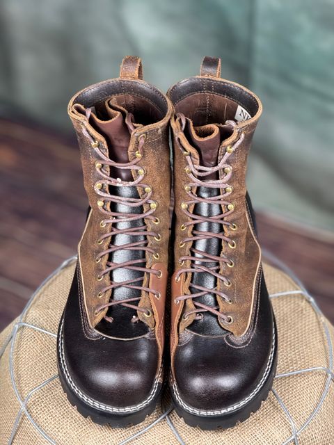 Photo by DocLineman on March 18, 2025 of the Nicks x Rose Anvil ND3 in Horween Brown Waxed Flesh & Seidel 1964 Brown.