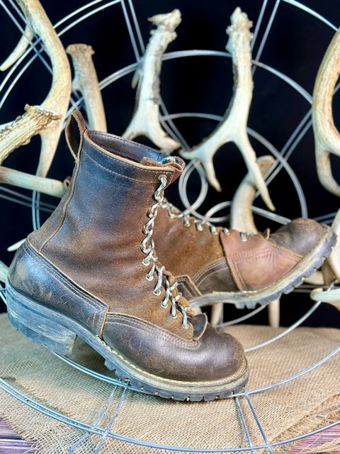Photo by DocLineman on July 4, 2025 of the Nicks x Rose Anvil ND3 in Horween Brown Waxed Flesh & Seidel 1964 Brown.