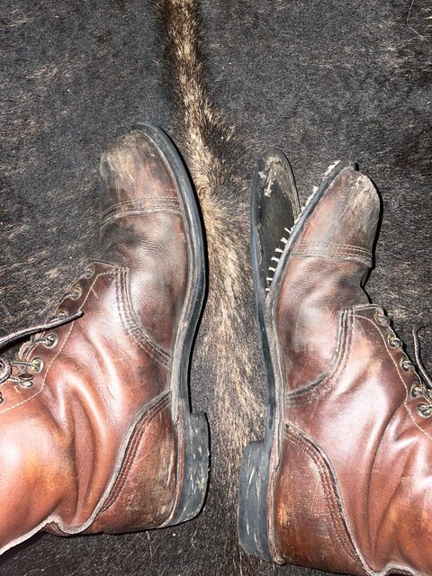 Photo by LMullinsLeather on October 21, 2023 of the Red Wing x Indian Motorcycle Spirit Lake in S.B. Foot Amber Portage.