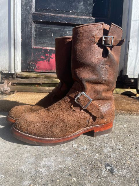 Photo by LMullinsLeather on February 19, 2024 of the Chippewa 11" Engineer Boot in C.F. Stead Bomber Brown.