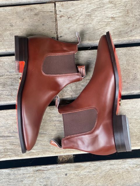 Photo by downunderthunder on October 1, 2022 of the R.M. Williams Signature Craftsman Boot in Dark Tan Veal Calf.