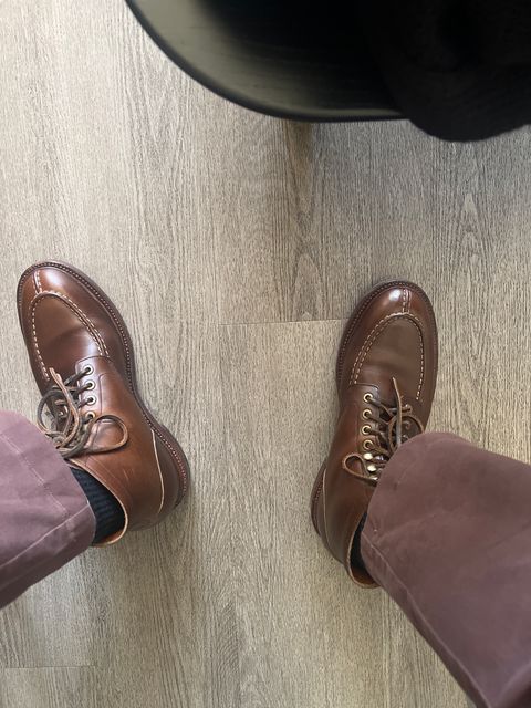 Photo by Snailchang on August 31, 2024 of the Grant Stone Ottawa Boot in Horween Crimson Chromexcel.
