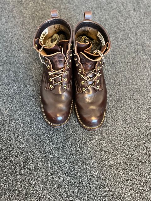Photo by Snailchang on October 18, 2024 of the Nicks Falcon in Horween Brown Chromexcel.