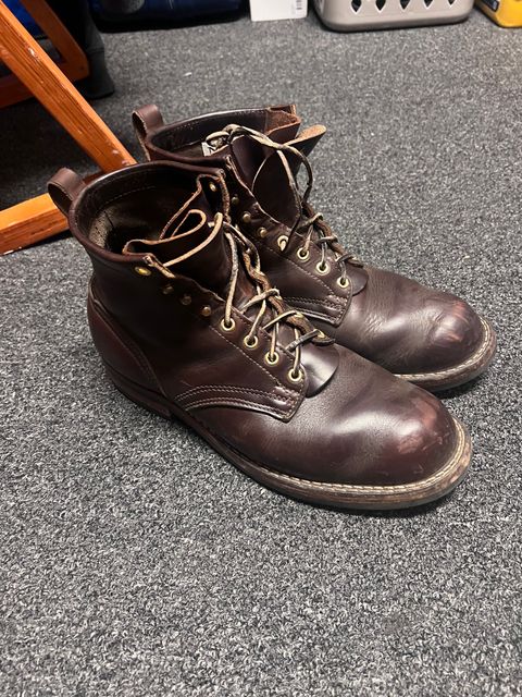 Photo by Snailchang on October 23, 2024 of the Nicks Falcon in Horween Brown Chromexcel.