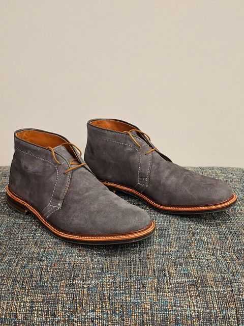Photo by cgbaird2 on August 13, 2022 of the Alden 2-Eyelet Chukka in C.F. Stead Storm Suede.