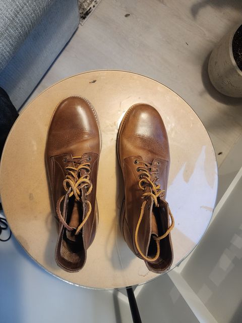 Photo by kobEsq on November 5, 2023 of the Oak Street Bootmakers Trench Boot in Horween Natural Chromexcel.