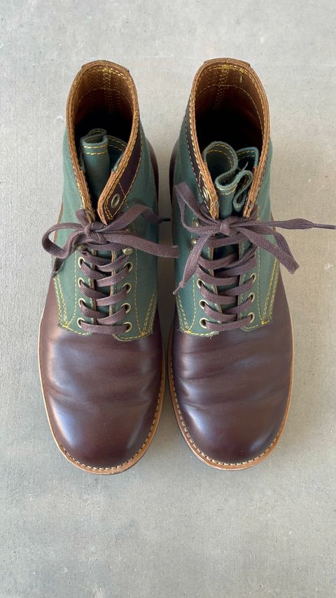 Photo by udi on December 4, 2024 of the Akito Trooper Boots in Veg-tanned, Vintage Brown Hand Finished/12oz Army Green Duck Canvas.