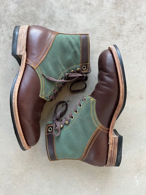 Photo by udi on January 6, 2025 of the Akito Trooper Boots in Veg-tanned, Vintage Brown Hand Finished/12oz Army Green Duck Canvas.