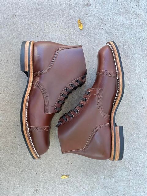 Photo by udi on October 1, 2022 of the Viberg Boondocker BCT in Horween Pigment Brown Workshoe Butt.