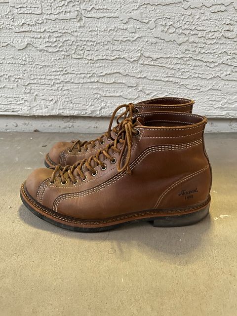 Photo by udi on March 6, 2025 of the Thorogood 1892 Portage in Horween Natural Chromexcel.