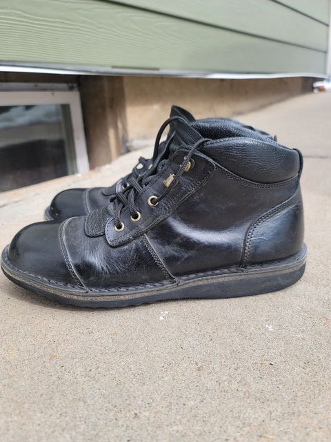 Photo by phsanford on March 4, 2023 of the Jim Green African Ranger in Black Full Grain.