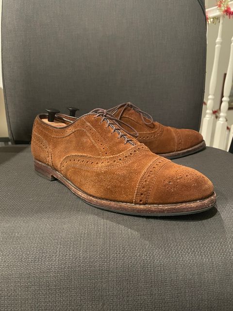 Photo by QuietRyter on December 5, 2023 of the Allen Edmonds Strand in Snuff Brown Suede.